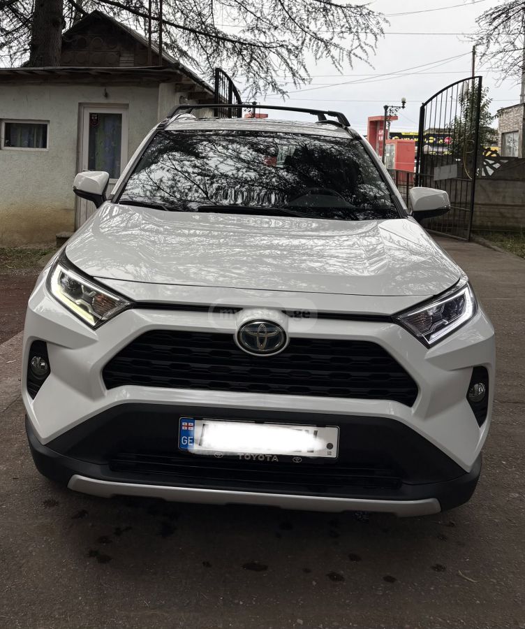 Toyota RAV 4 - фото 3