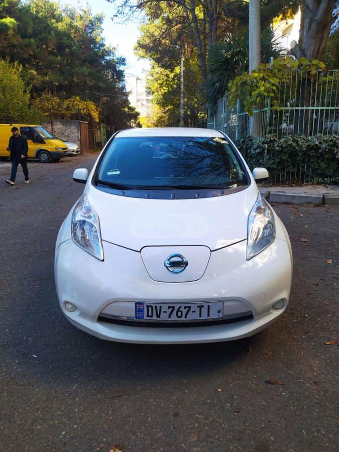 Nissan Leaf - фото 4