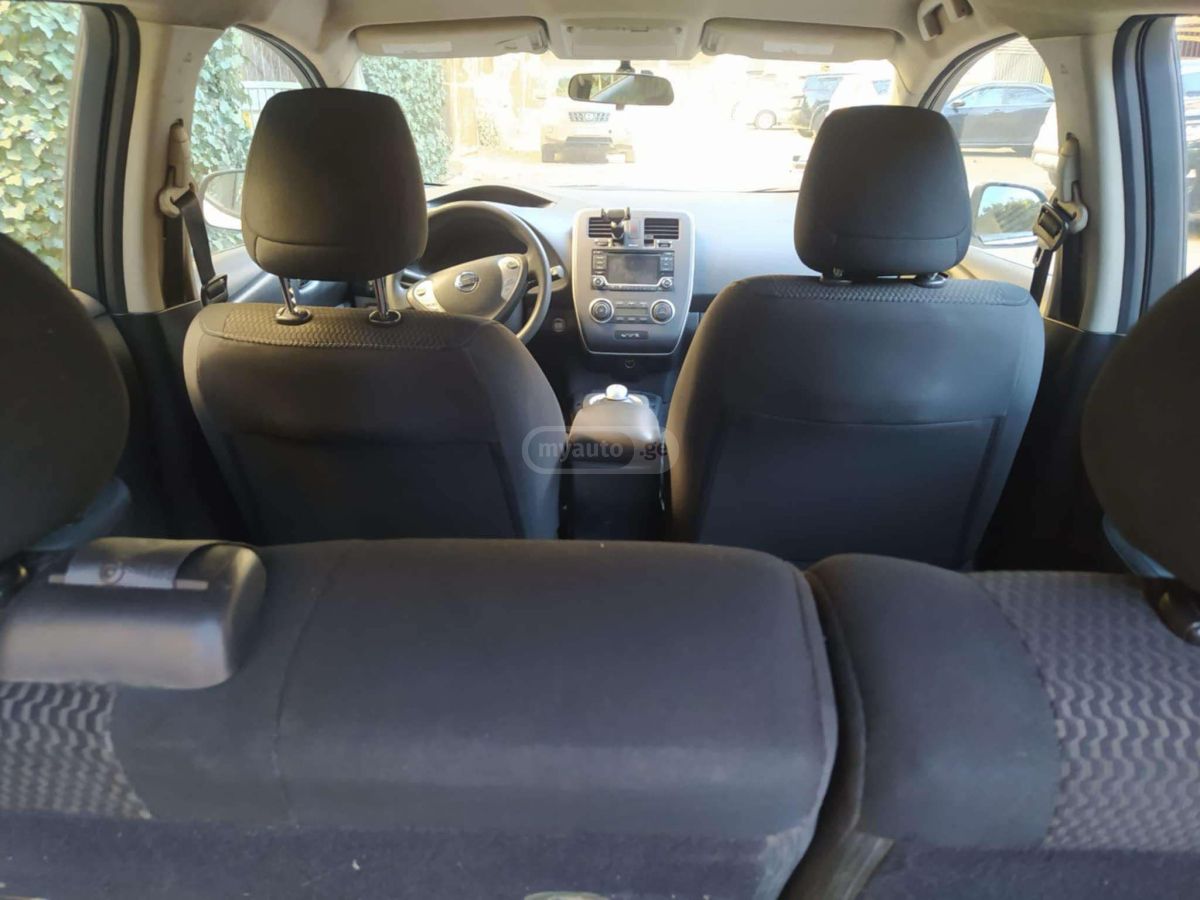 Nissan Leaf - фото 5