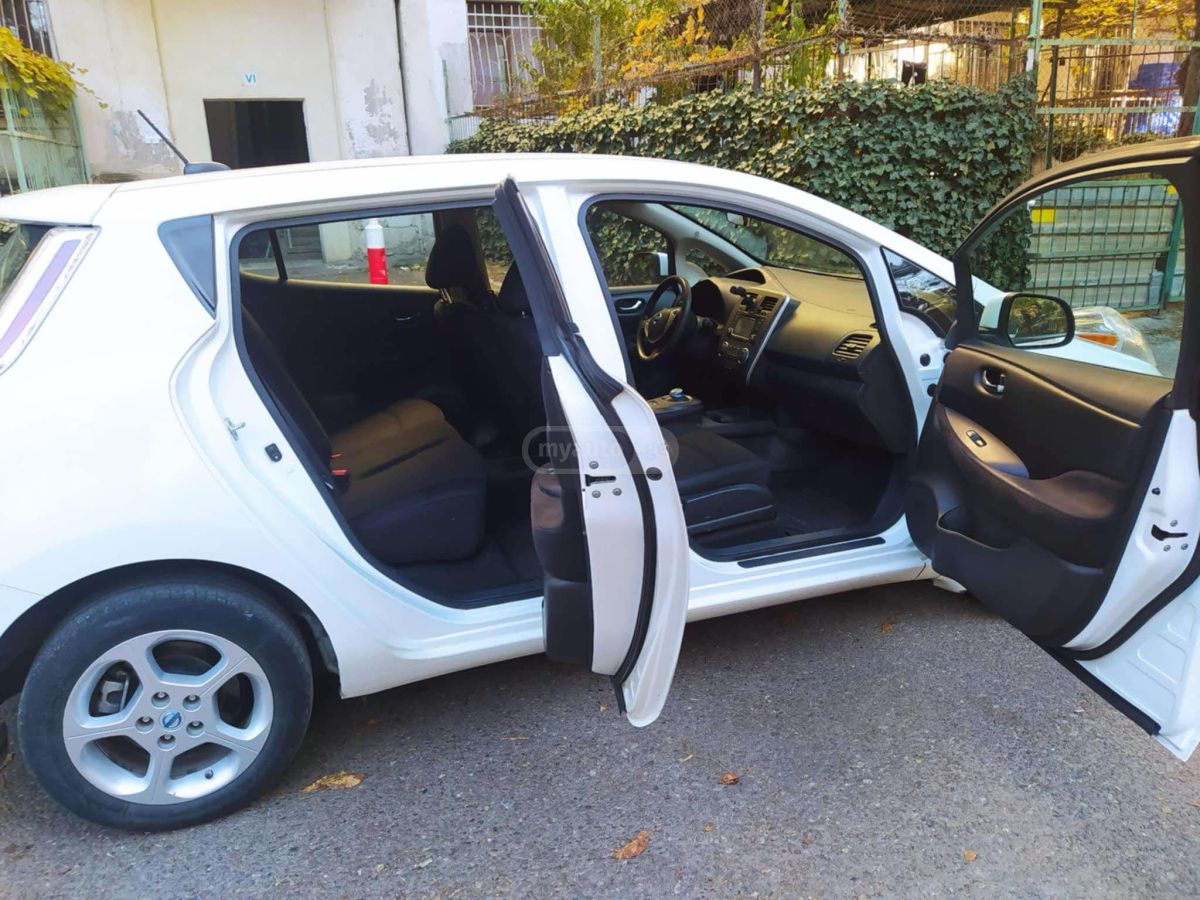 Nissan Leaf - фото 9