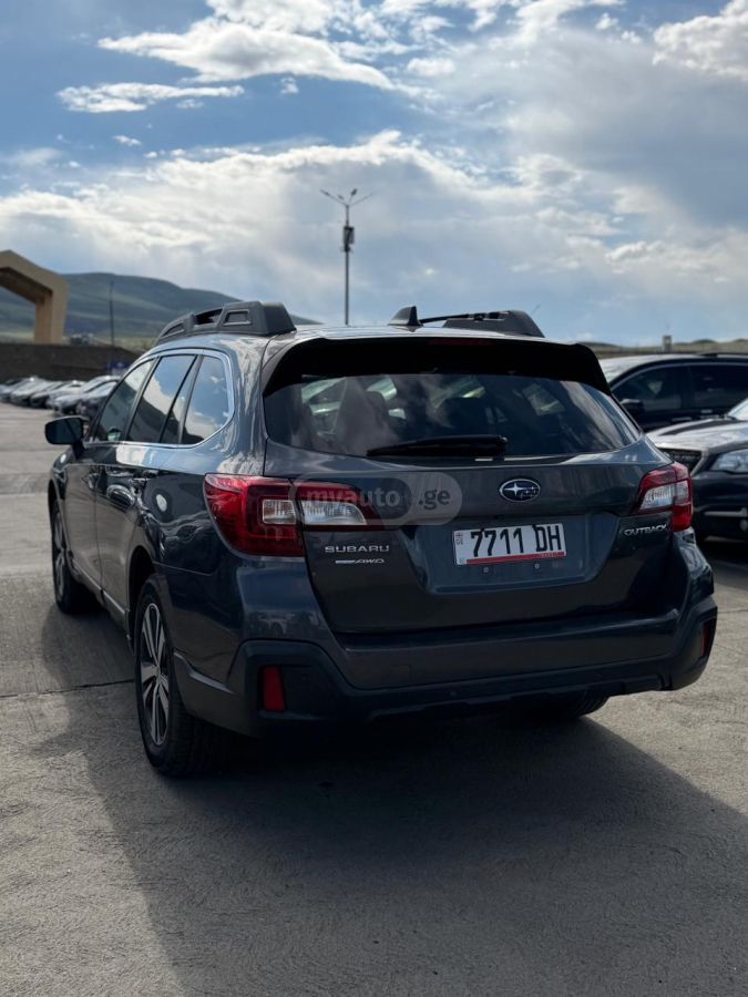 Subaru Outback - фото 4