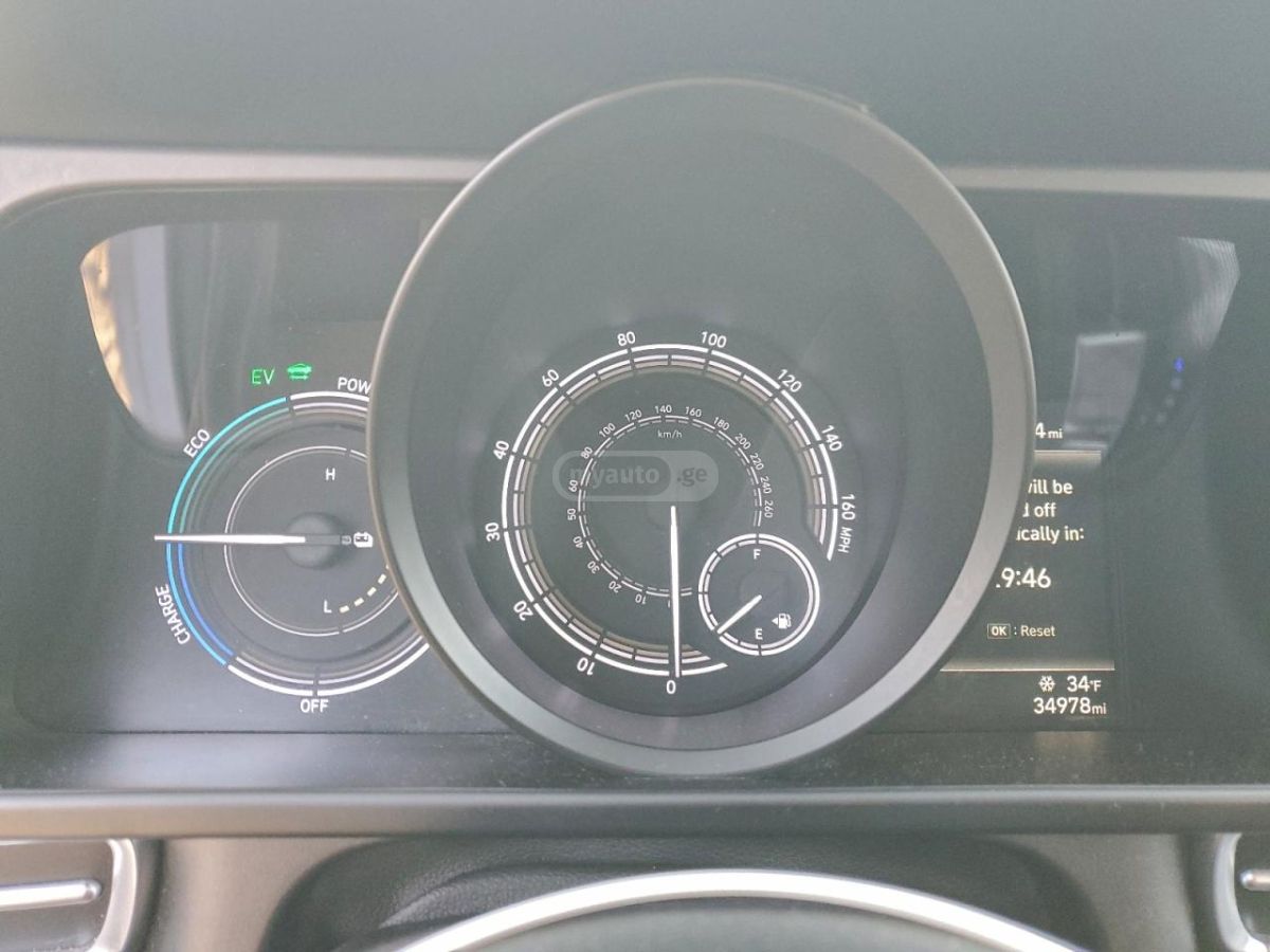 Hyundai Elantra - фото 9