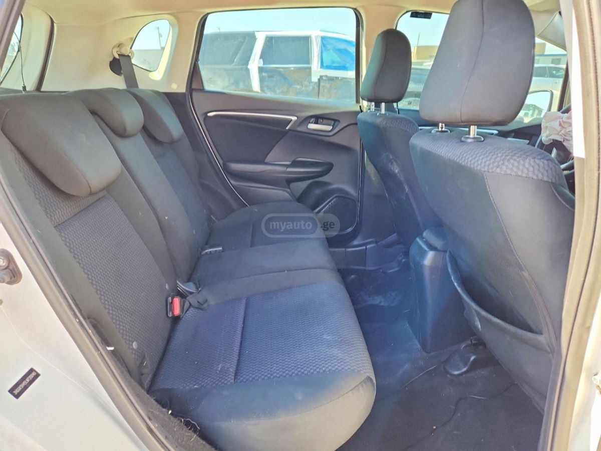 Honda FIT - фото 10