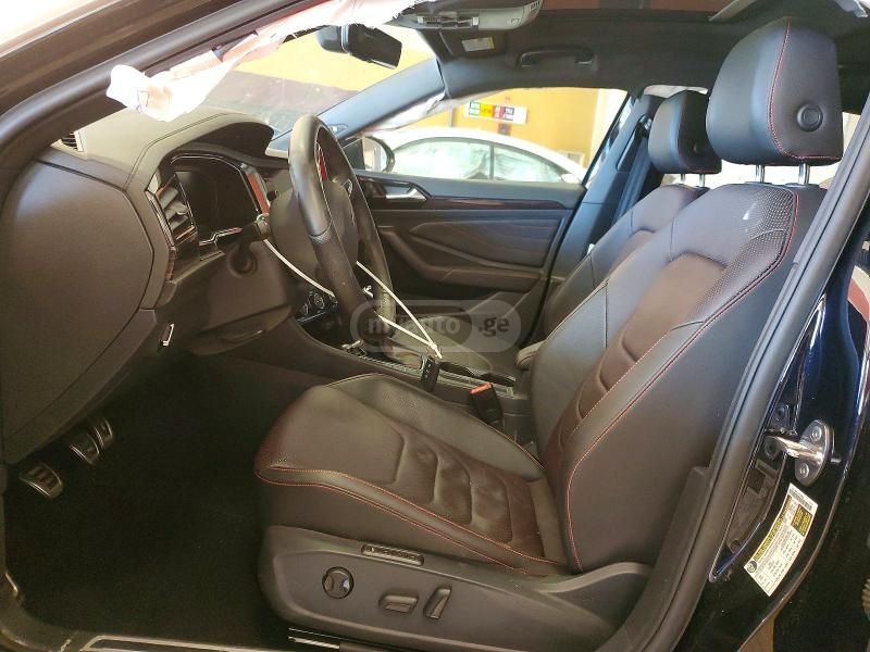 Volkswagen Jetta 2023 — миниатюра 7