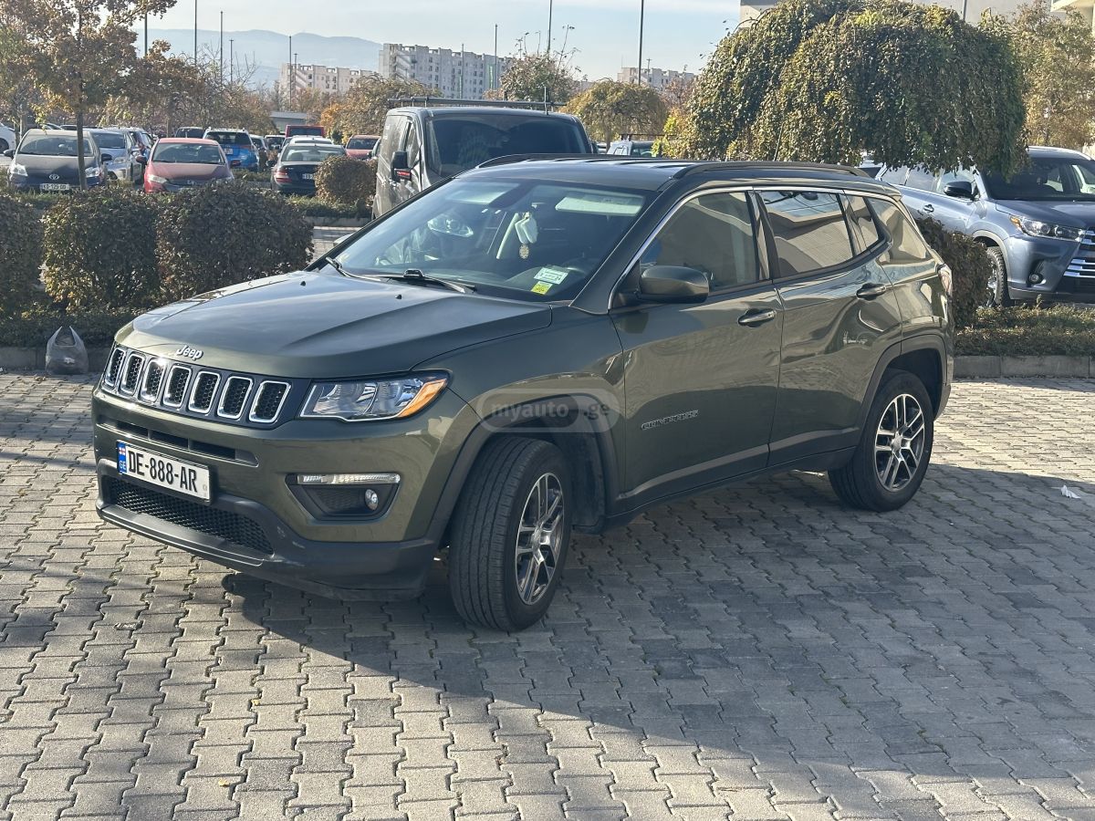 Jeep Compass - фото 2