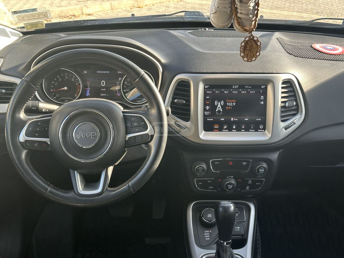 Jeep Compass - фото 6