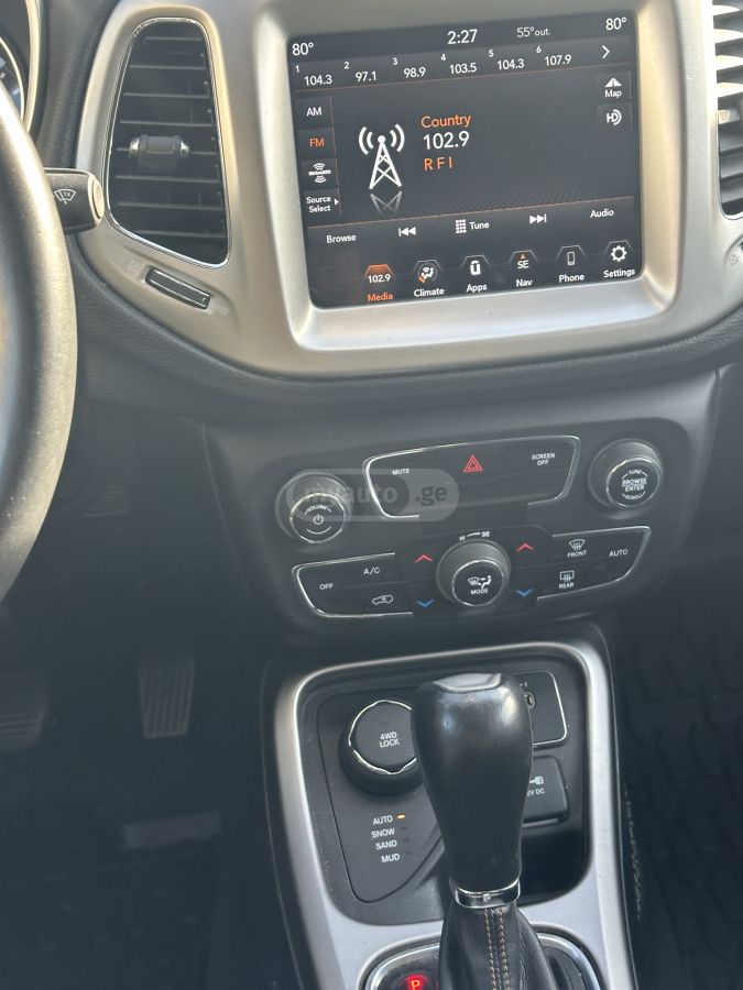 Jeep Compass - фото 7