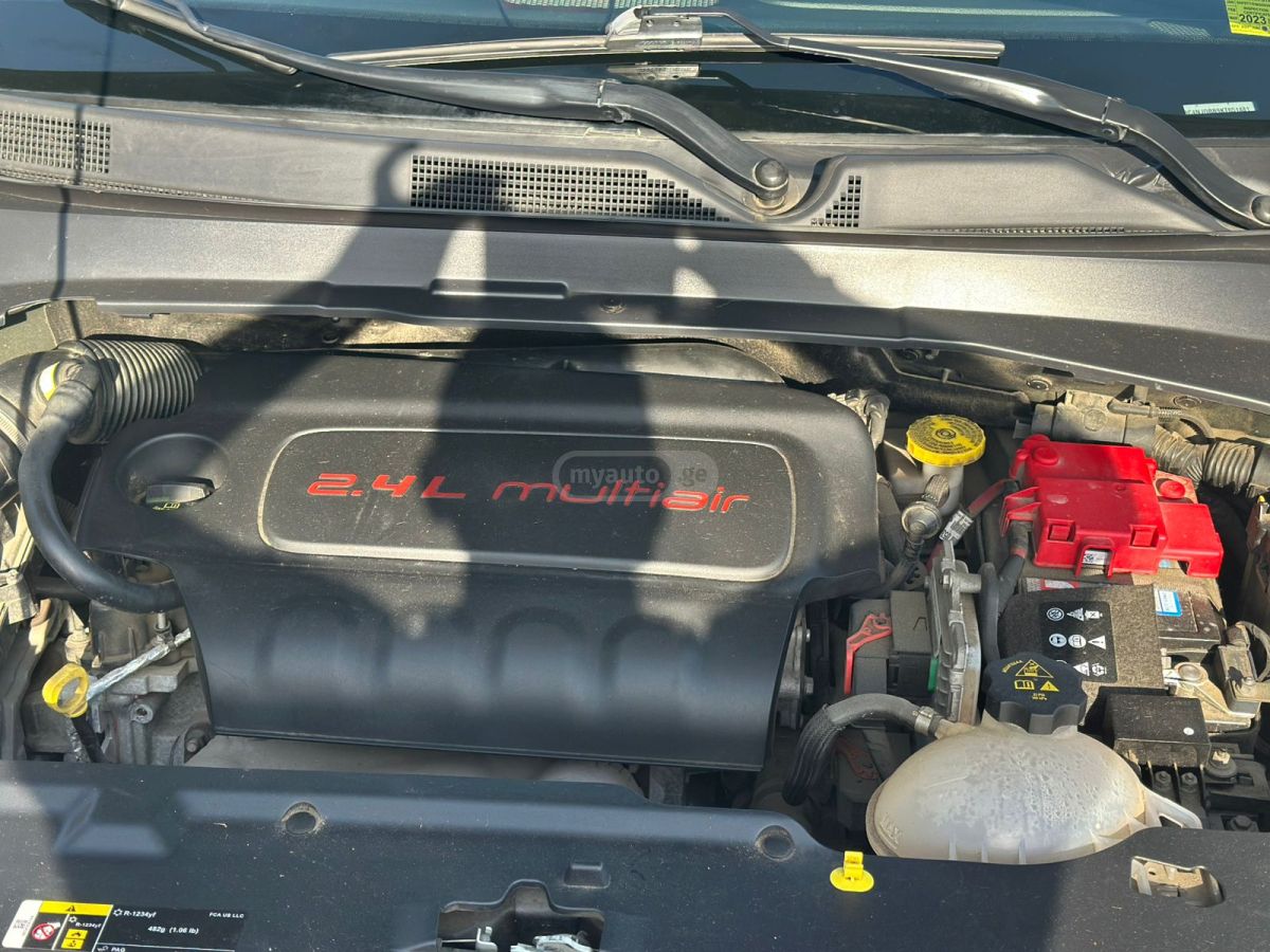 Jeep Compass - фото 8