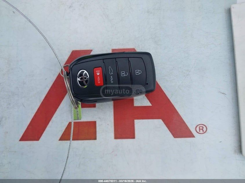 Toyota Crown 2024 — миниатюра 10