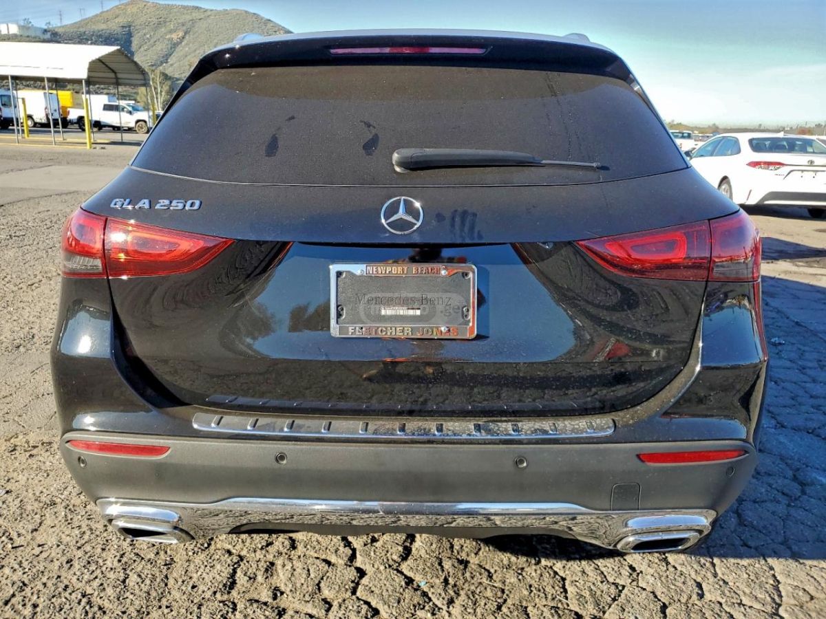 Mercedes-Benz GLA 250 - фото 6