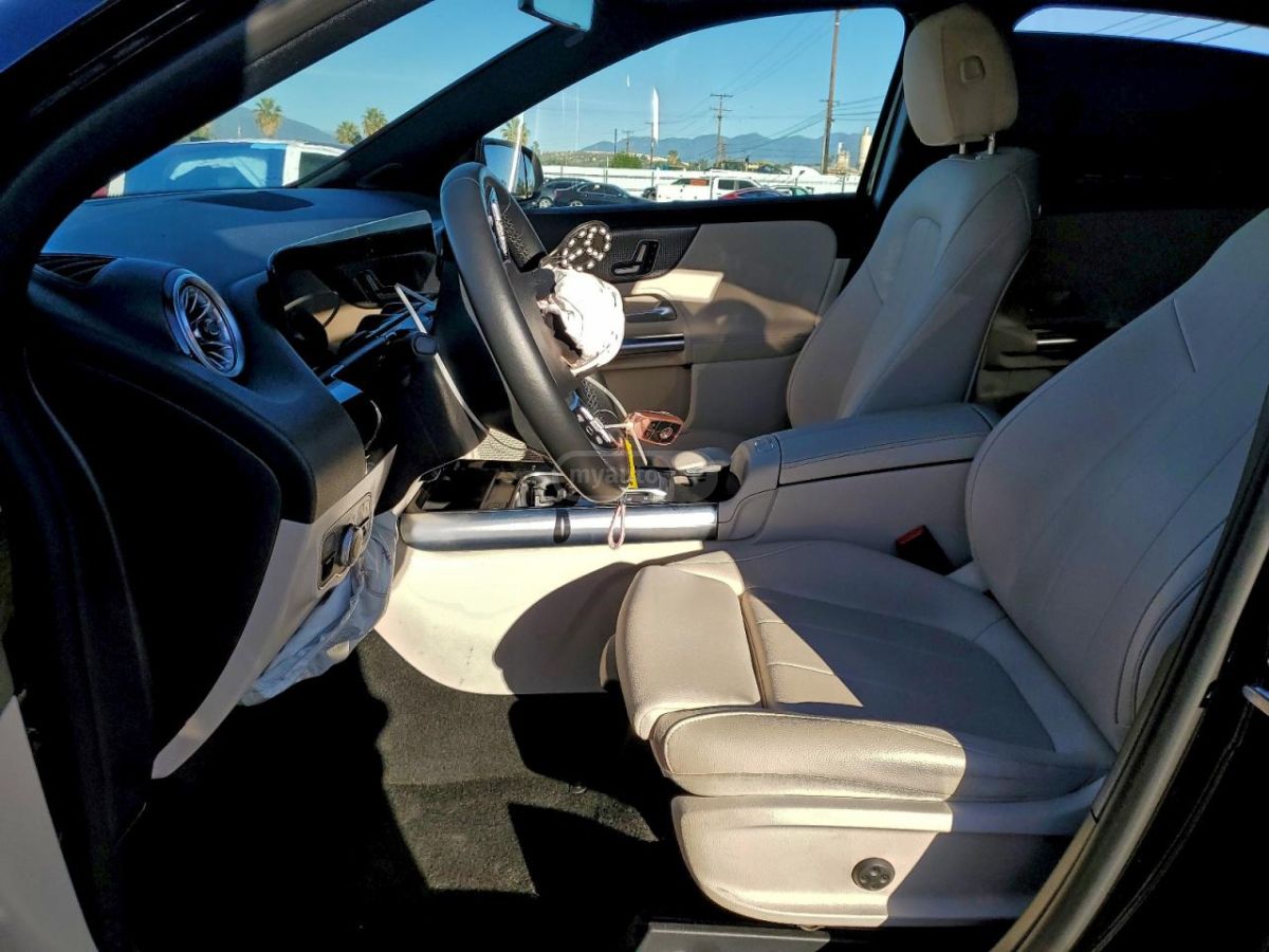 Mercedes-Benz GLA 250 - фото 7