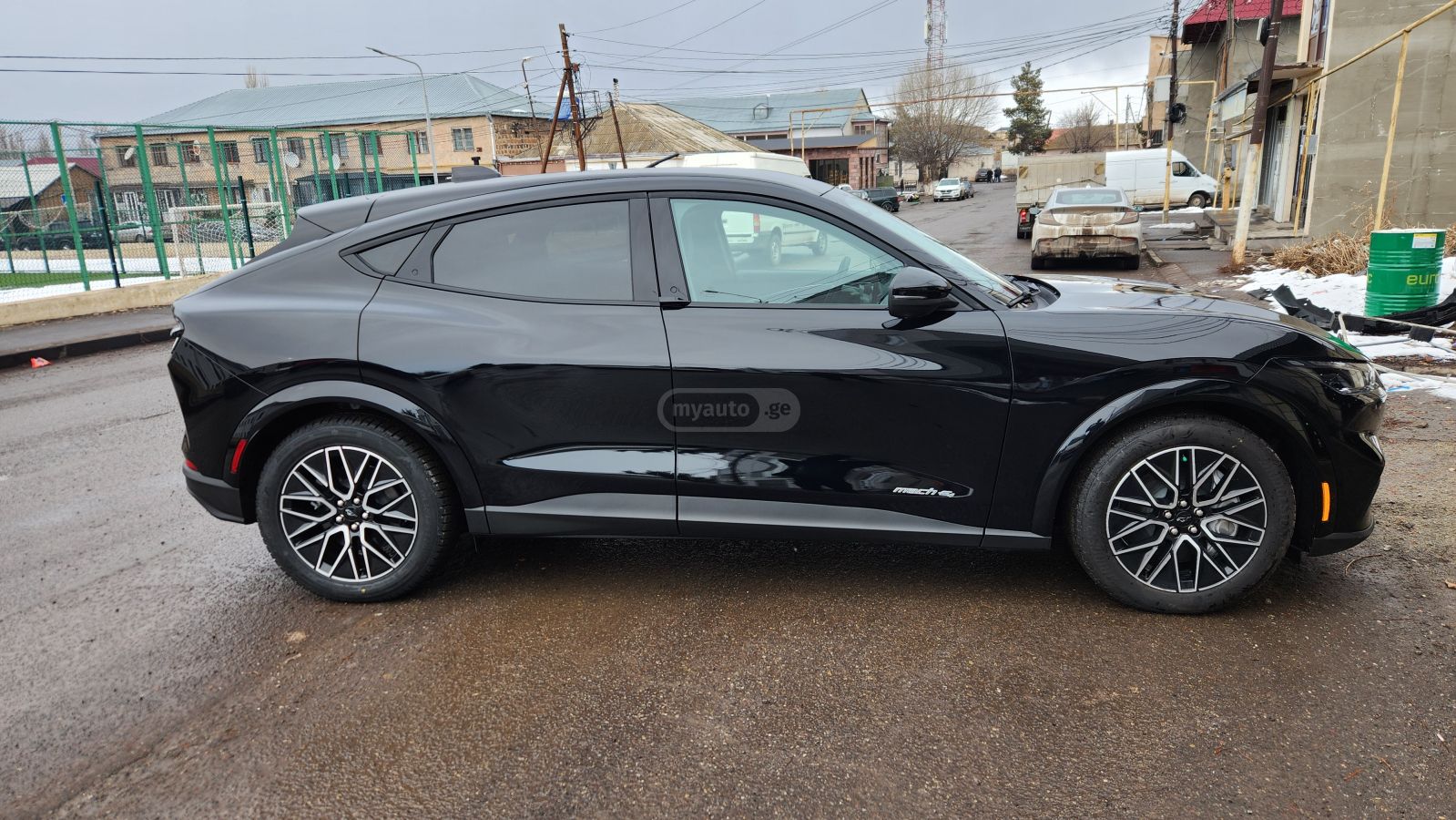 Ford Premium — миниатюра 1