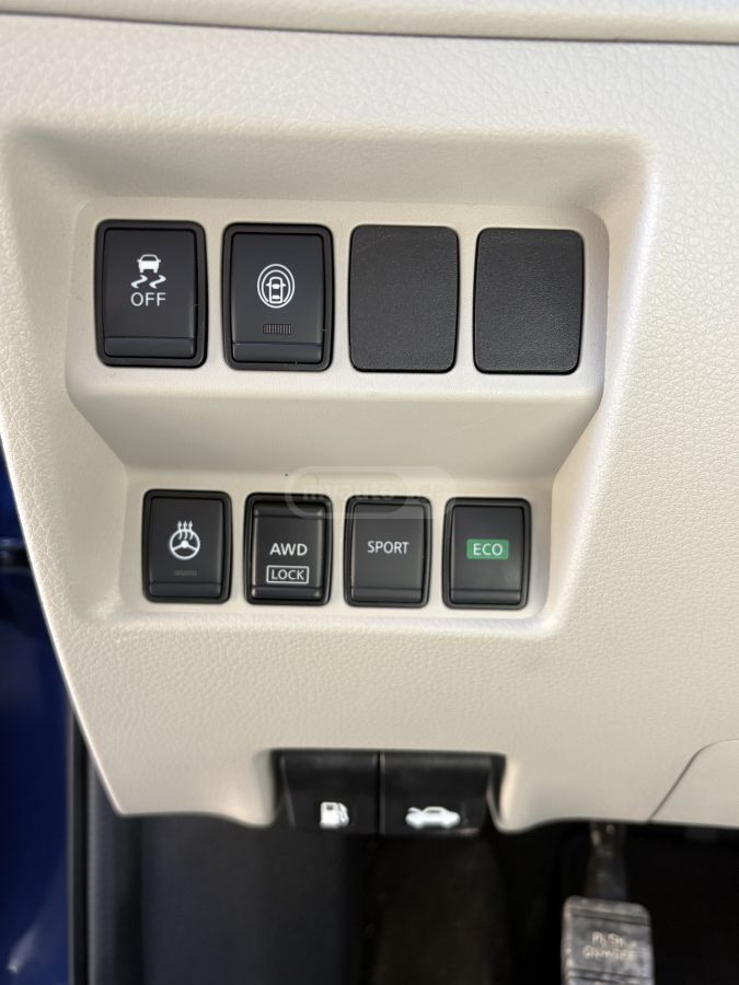 Nissan Rogue Sport SL 4dr All-Wheel Drive CVT 2022 — миниатюра 10