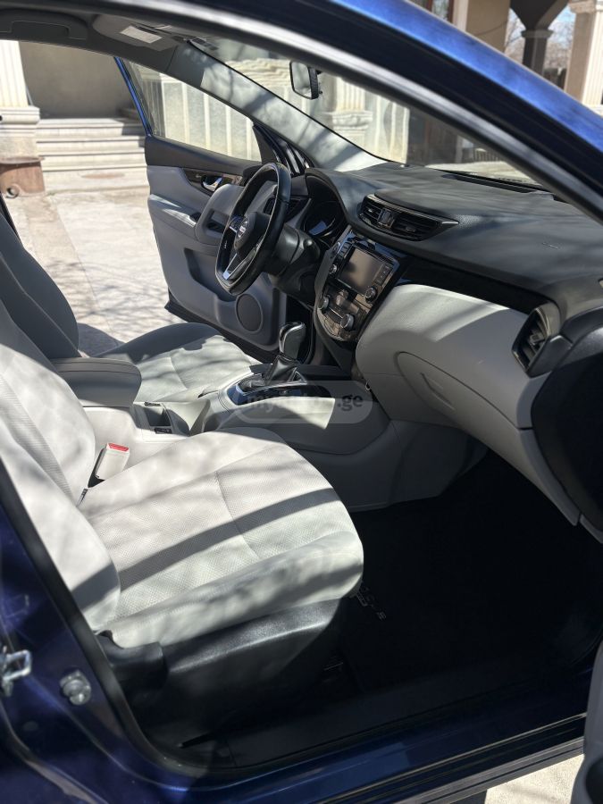 Nissan Rogue Sport SL 4dr All-Wheel Drive CVT 2022 — миниатюра 14