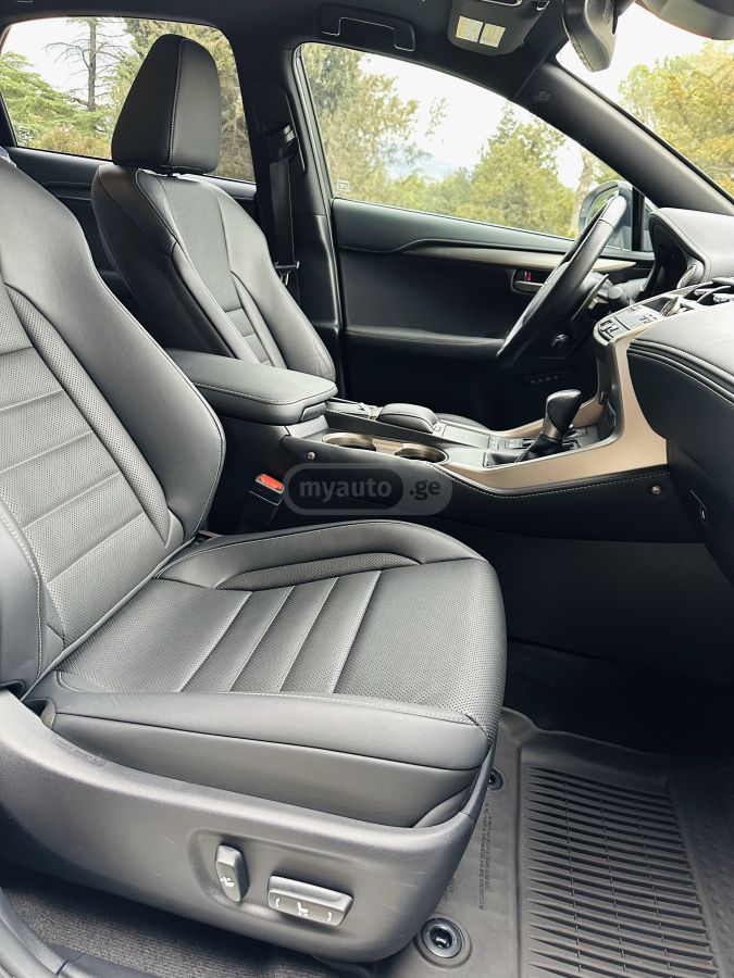 Lexus NX 300 - фото 10