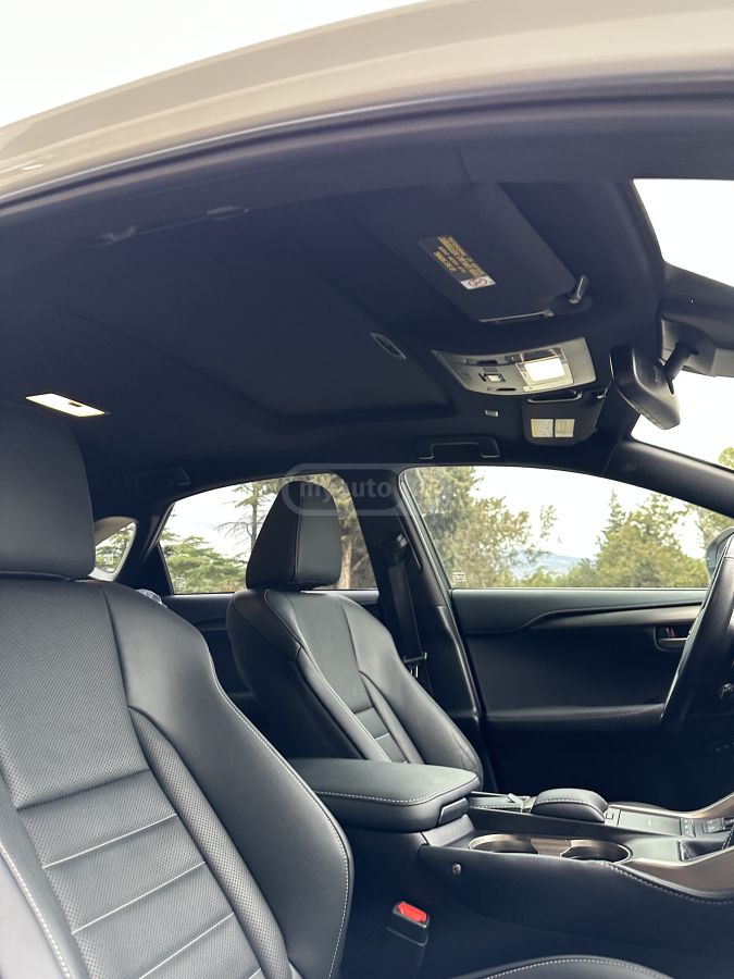 Lexus NX 300 - фото 11