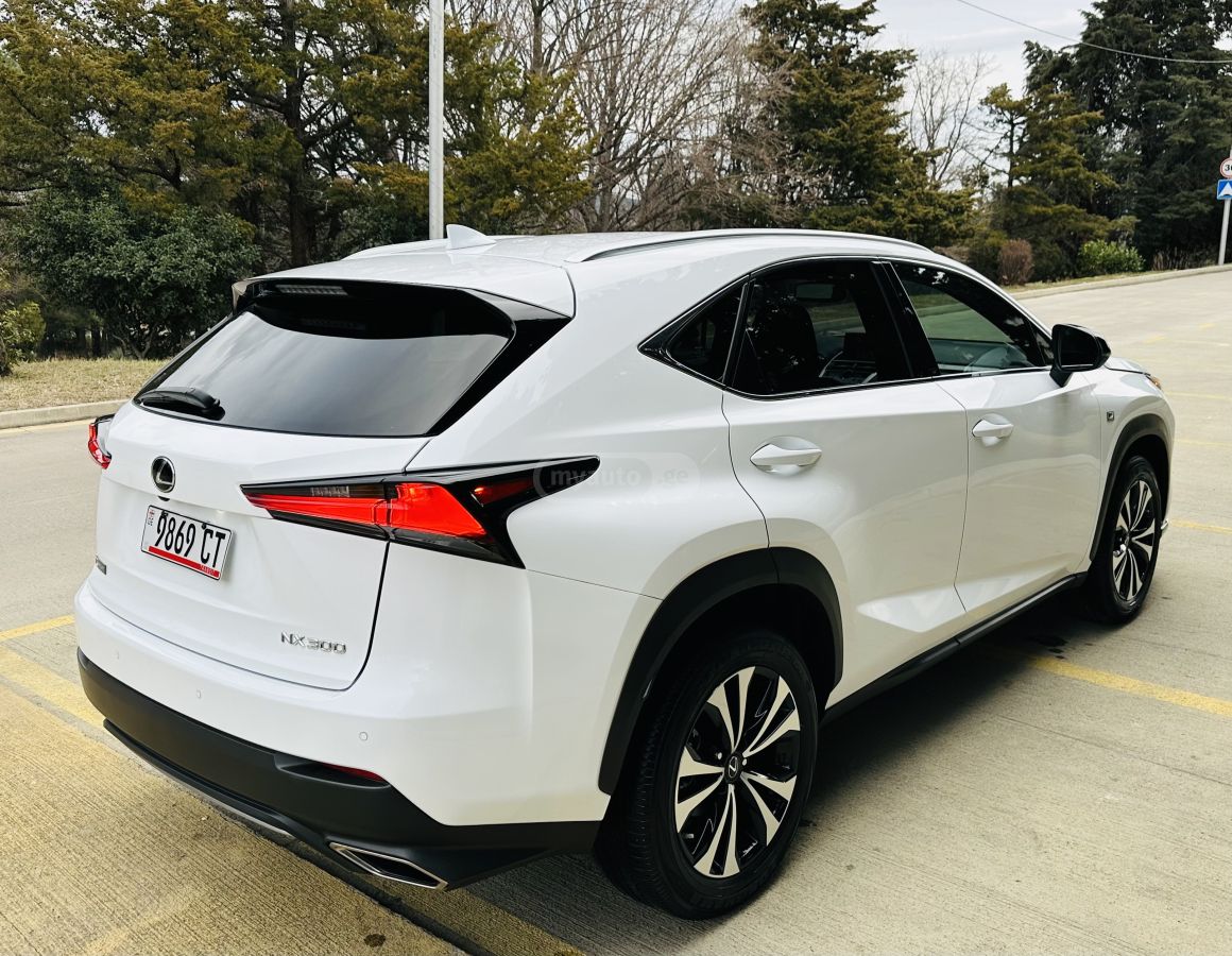 Lexus NX 300 - фото 5
