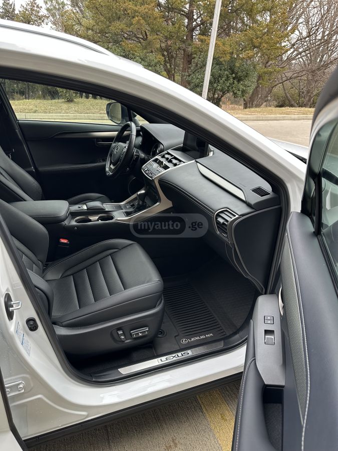 Lexus NX 300 - фото 9