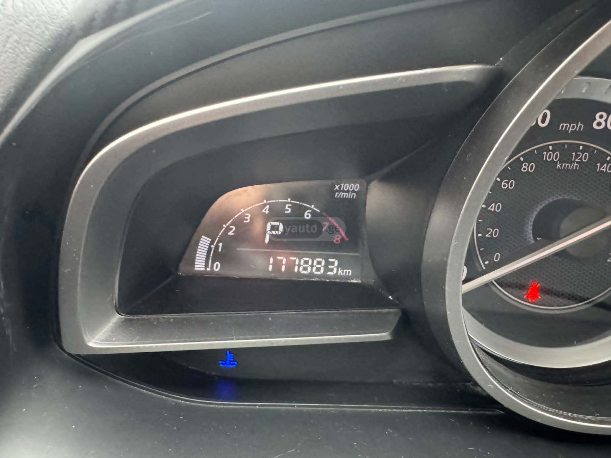 Mazda CX-3 - фото 11