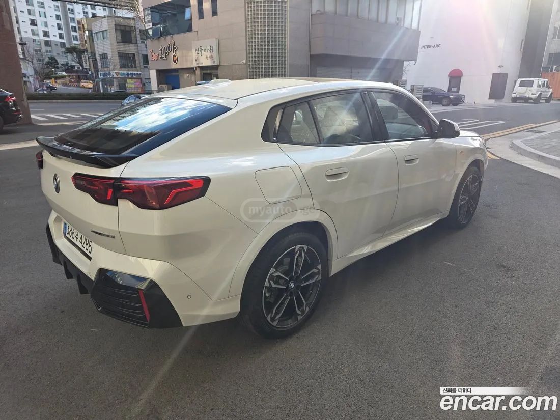 BMW X2 2025 — миниатюра 2