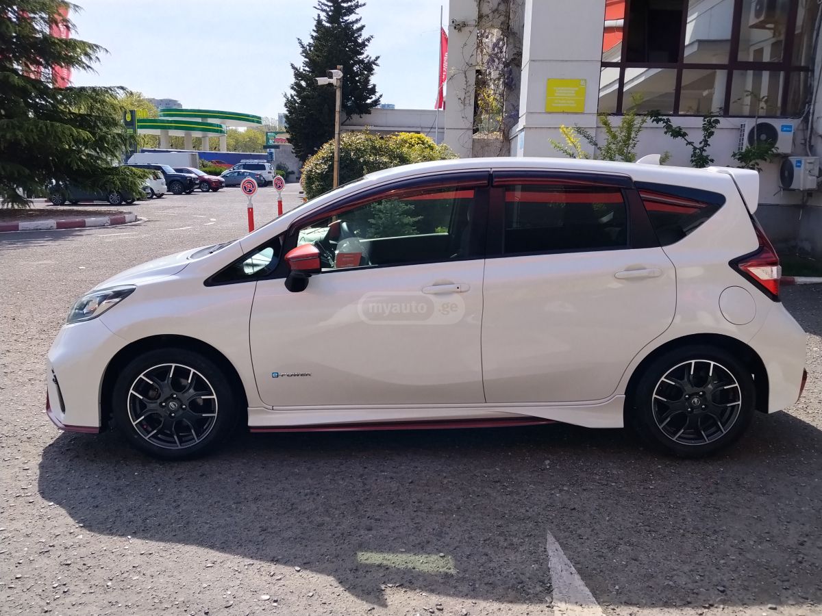 Nissan Note - фото 4