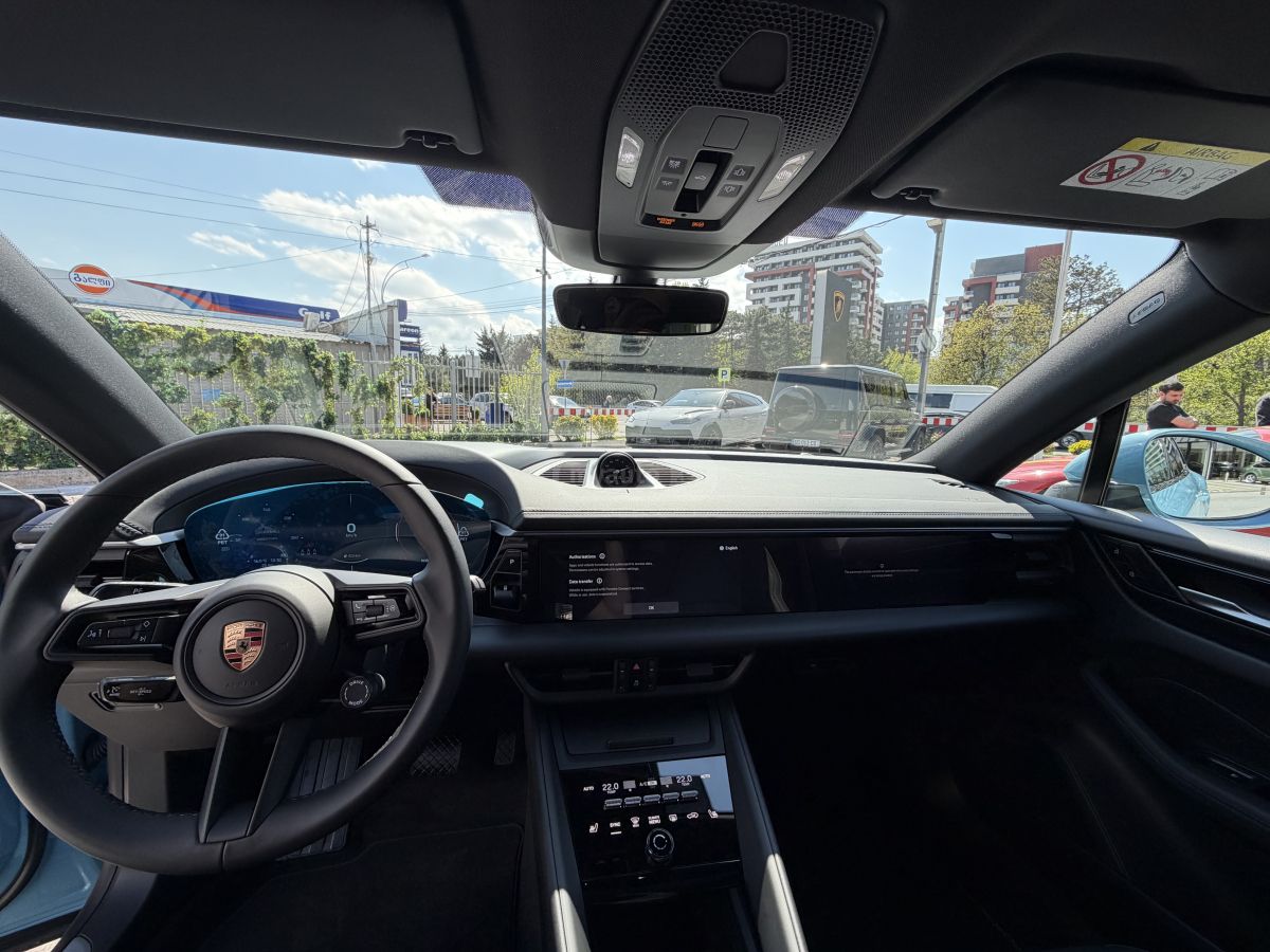 Porsche Macan 2025 — фото 9 купить в Москве