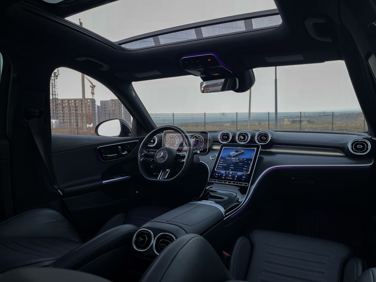 Mercedes-Benz C 300 - фото 11