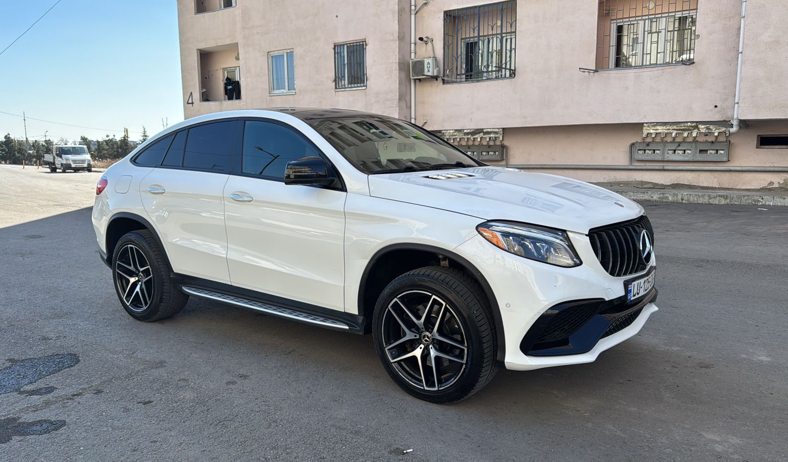 Mercedes-Benz GLE 450 AMG - фото 4