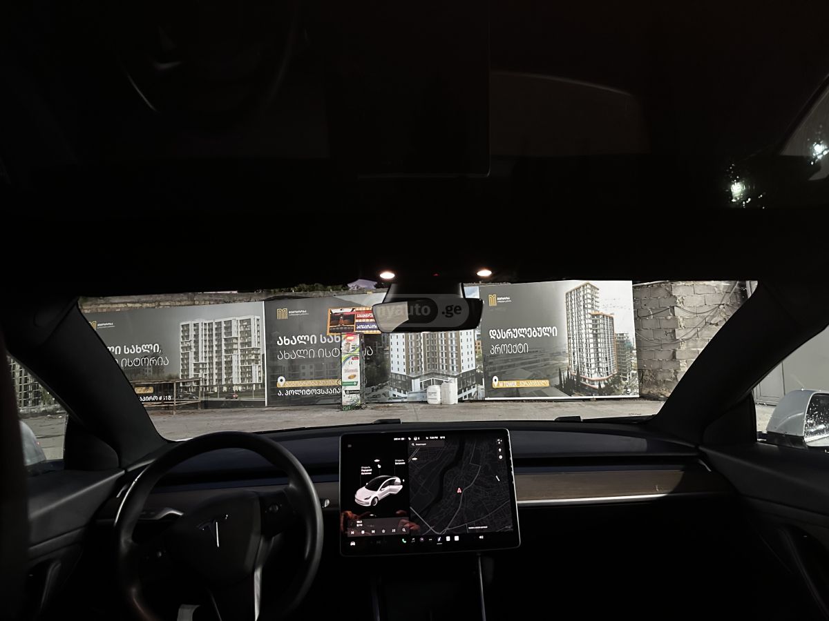 Tesla Model 3 - фото 7