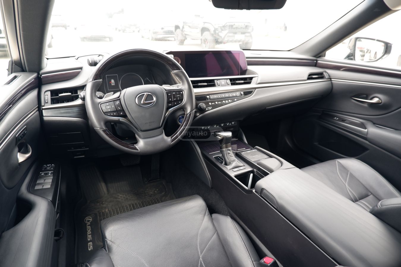 Lexus ES 300 - фото 8