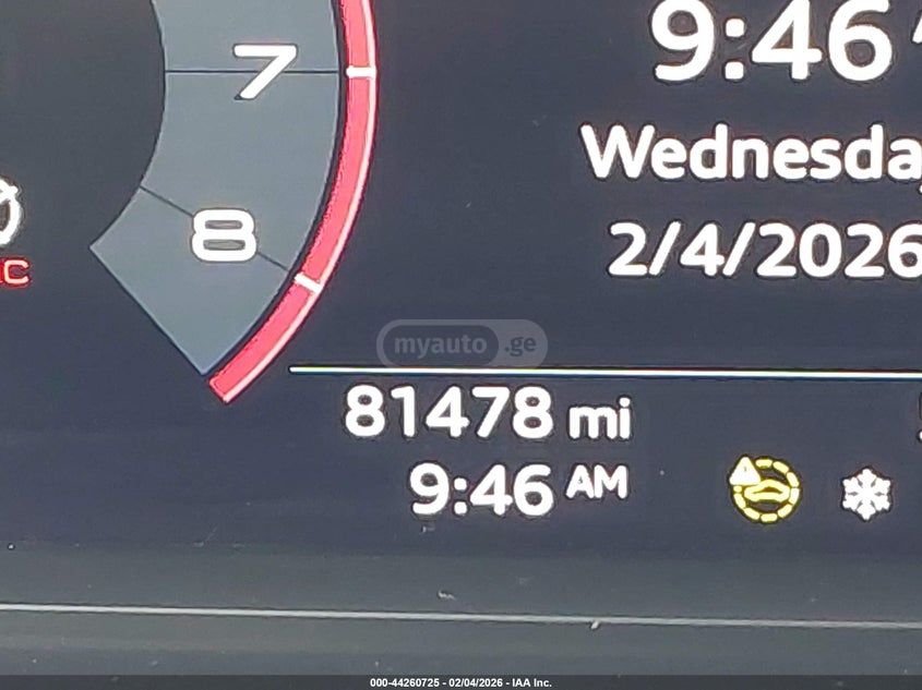 Audi Q3 - фото 15