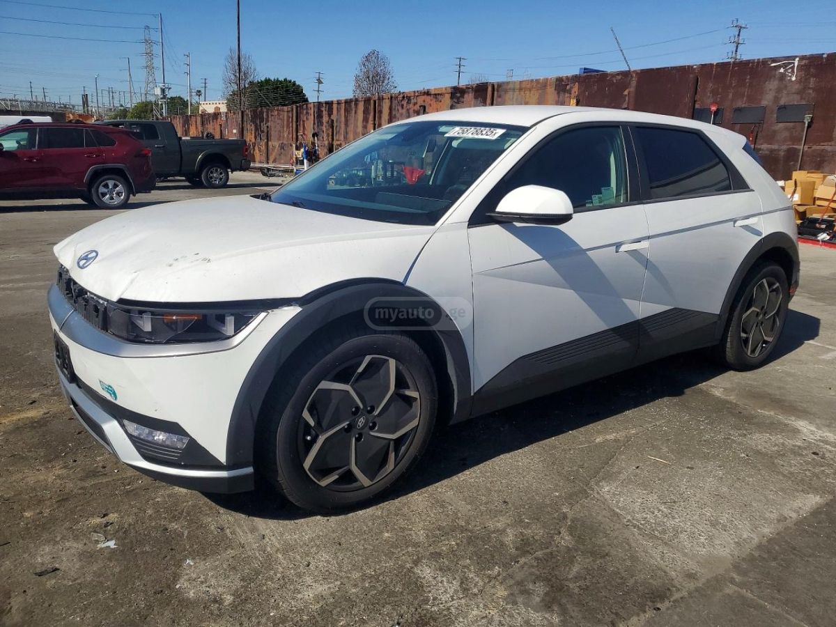 Hyundai Ioniq 5 - фото 1