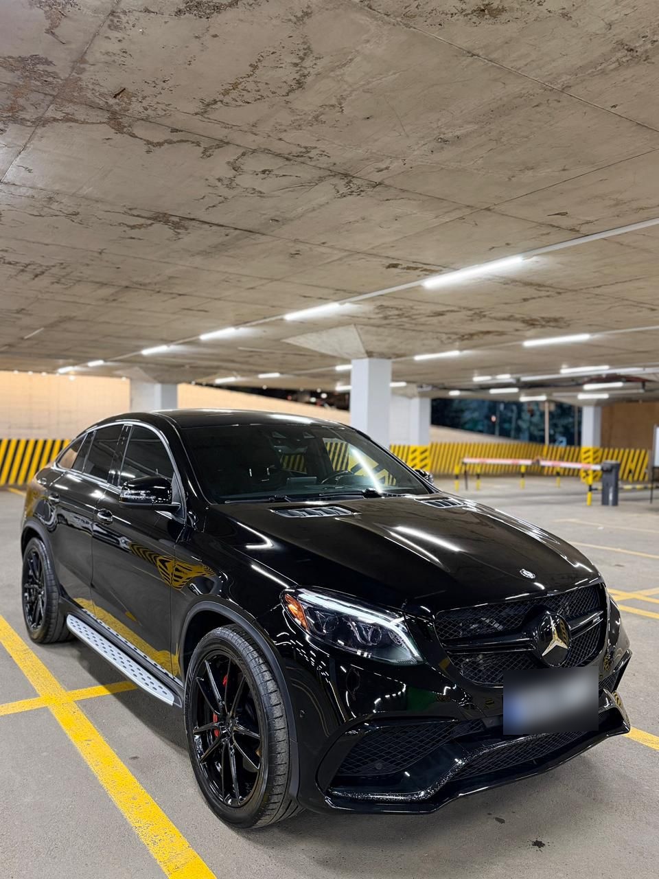Mercedes-Benz GLE 63 AMG - фото 10