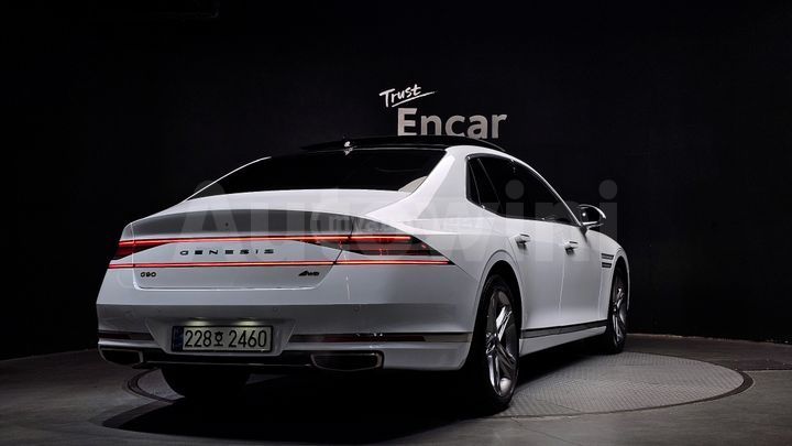 Hyundai Genesis 2025 — миниатюра 2