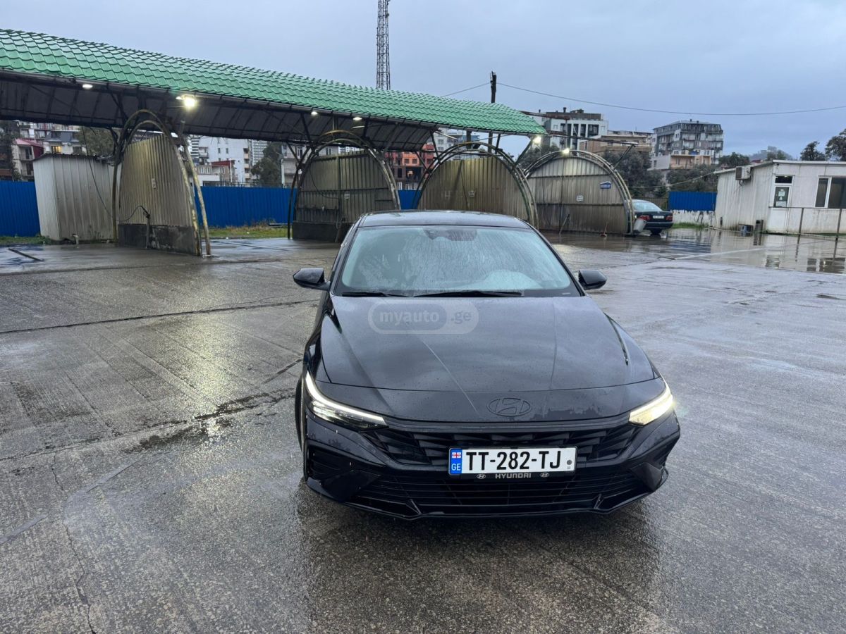 Hyundai Elantra - фото 5