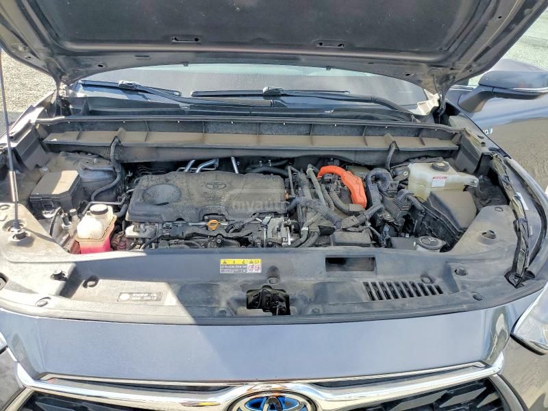 Toyota Highlander - фото 12