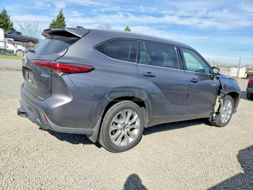 Toyota Highlander - фото 3