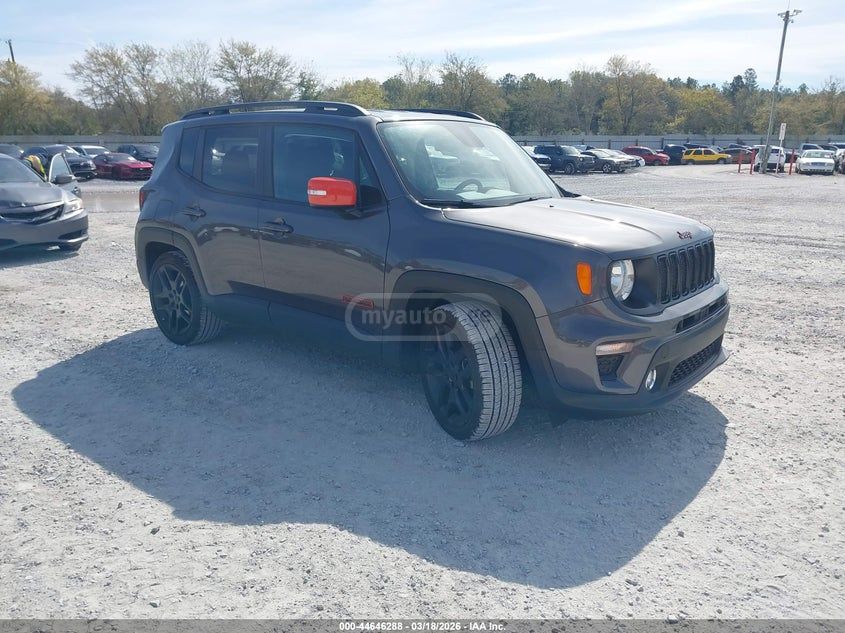 Jeep Renegade - фото 1