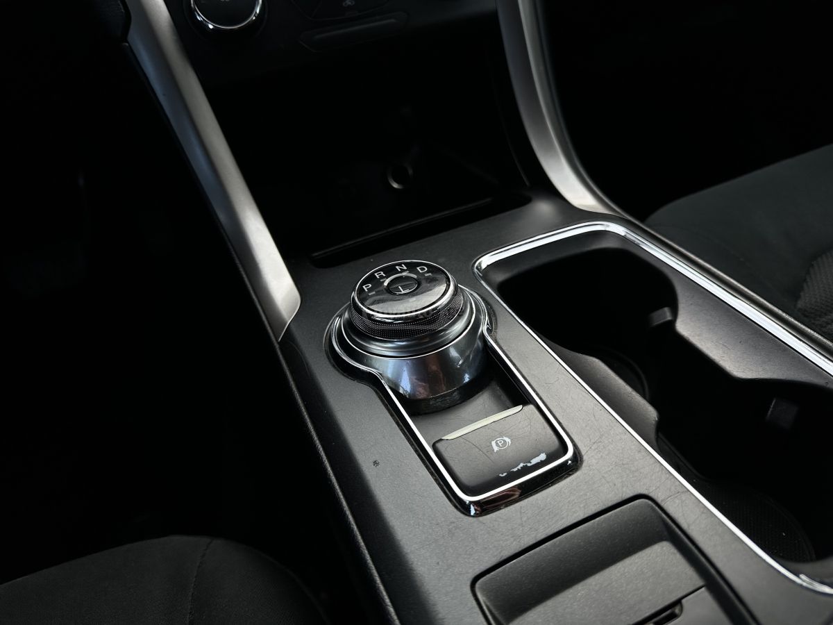 Ford Fusion - фото 10