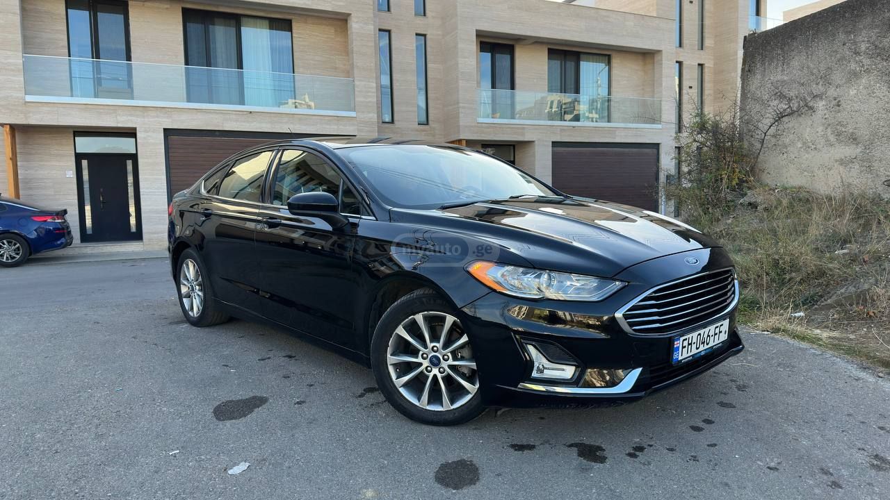Ford Fusion - фото 2