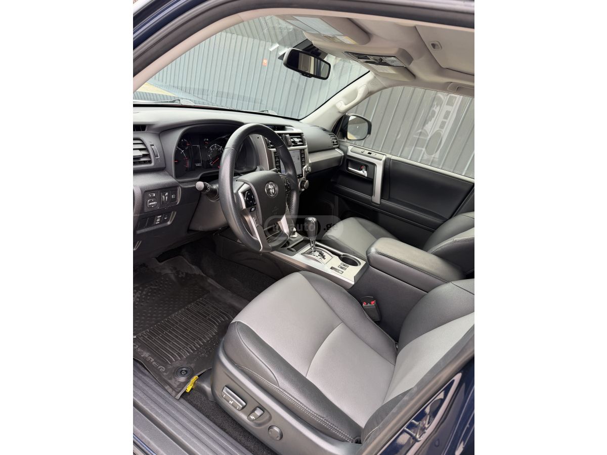 Toyota 4 Runner - фото 8