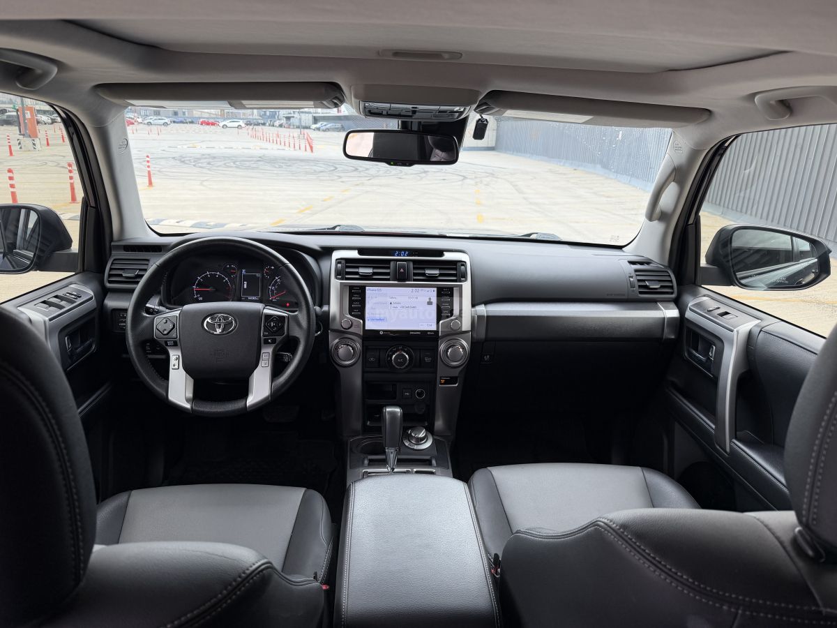 Toyota 4 Runner - фото 9