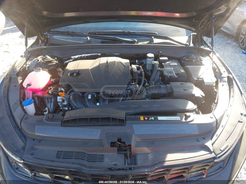 Kia K5 - фото 10