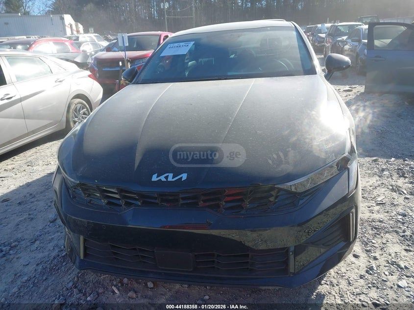 Kia K5 - фото 12