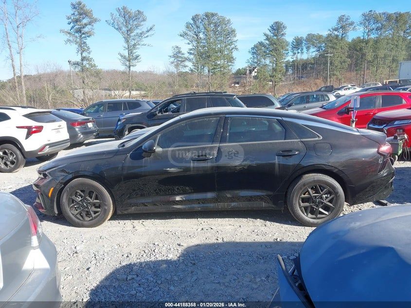 Kia K5 - фото 14