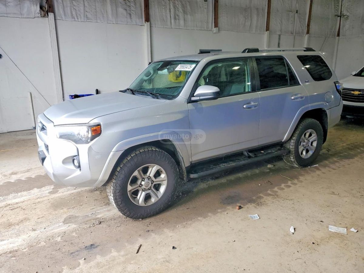 Toyota 4 Runner - фото 1