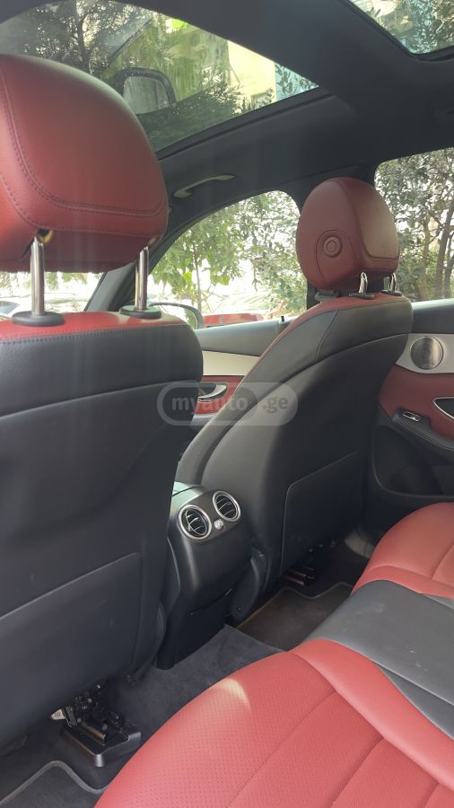 Mercedes-Benz Base GLC 300 Coupe 4dr All-Whe — миниатюра 1