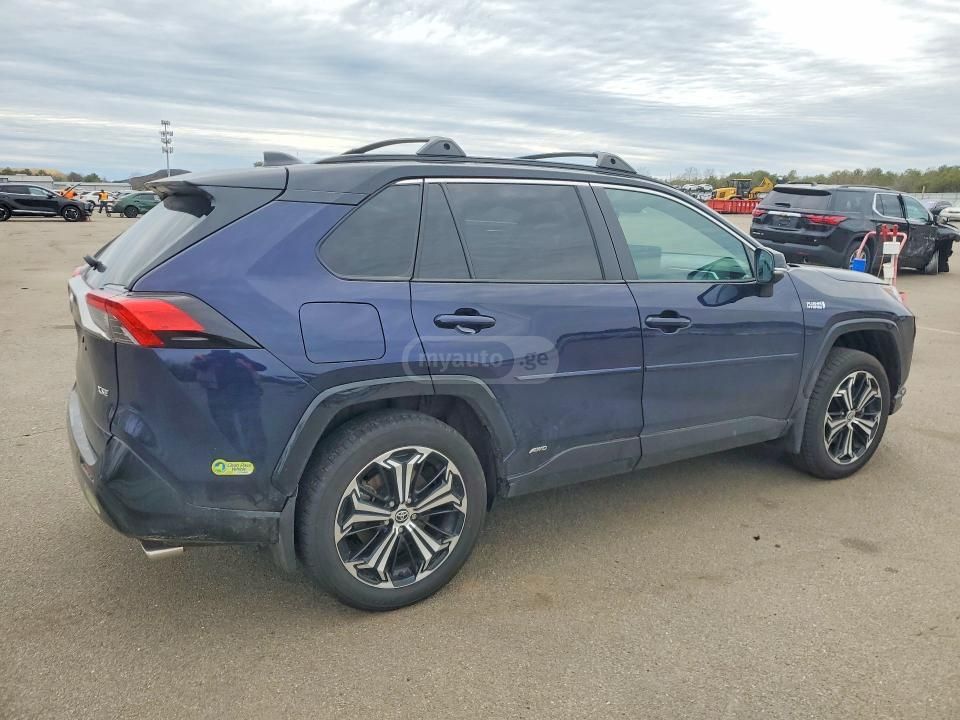 Toyota RAV 4 - фото 3