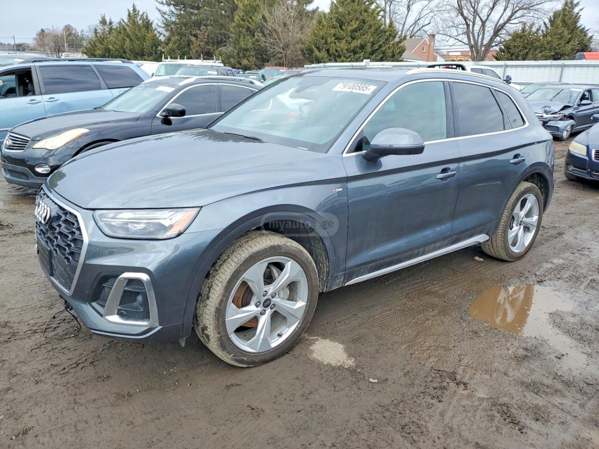 Audi Q5 - фото 1