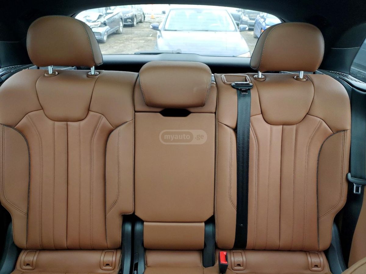 Audi Q5 - фото 10